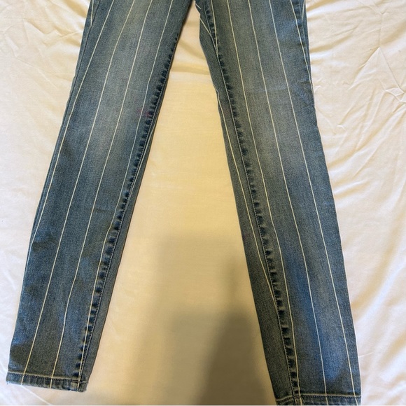 Tilly’s RSQ Pinstripe Non-Distressed Ibiza Skinny Jeans - Picture 3 of 11